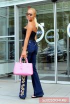 ЮЛИЯ, 8 938 877-88-00 СТЕРВОЧКА), фото с сайта SexoSochi.ru